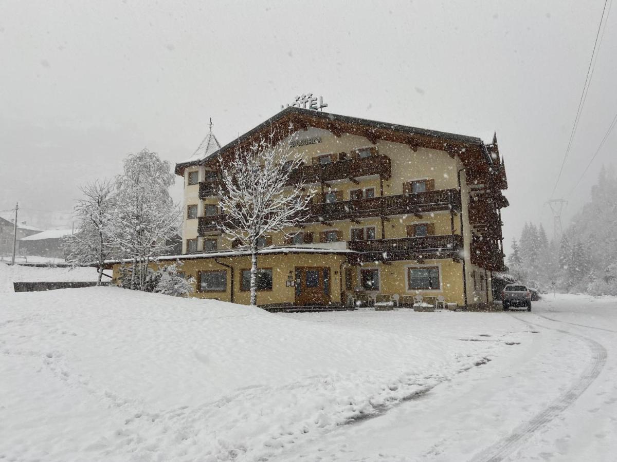 Flos Hotel Moena Zewnętrze zdjęcie