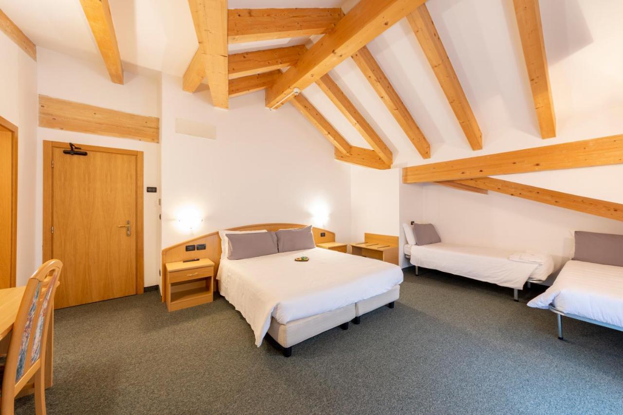 Flos Hotel Moena Zewnętrze zdjęcie